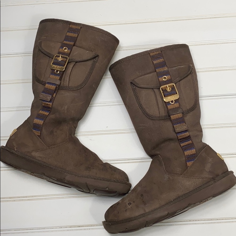 UGG Retro Cargo Boots Size 8